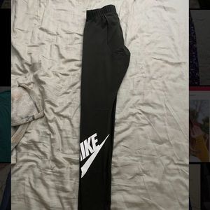 Nike leggings